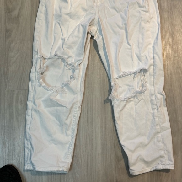 American eagle AE straight mom jeans white ripped knee distressed plus size 16R - Picture 5 of 14